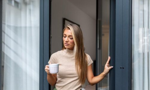 Jak wyregulować drzwi balkonowe krok po kroku