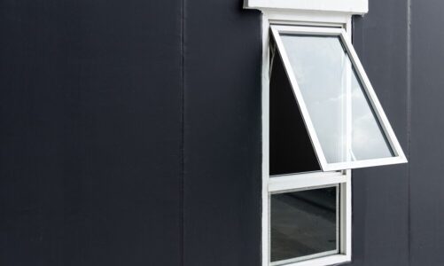 Nie mogę zamknąć okna uchylnego – przyczyny problemu i rozwiązania